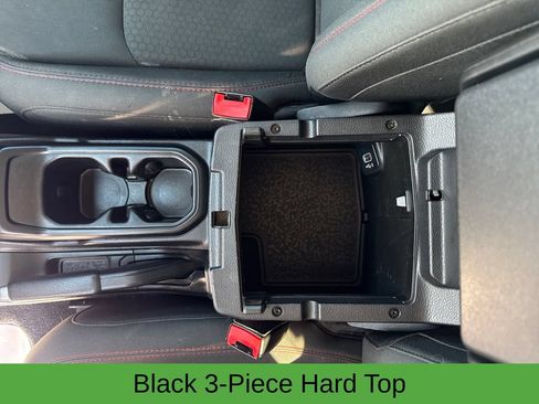 Used 2019 Jeep Wrangler Unlimited Rubicon AWD/4WD image 25