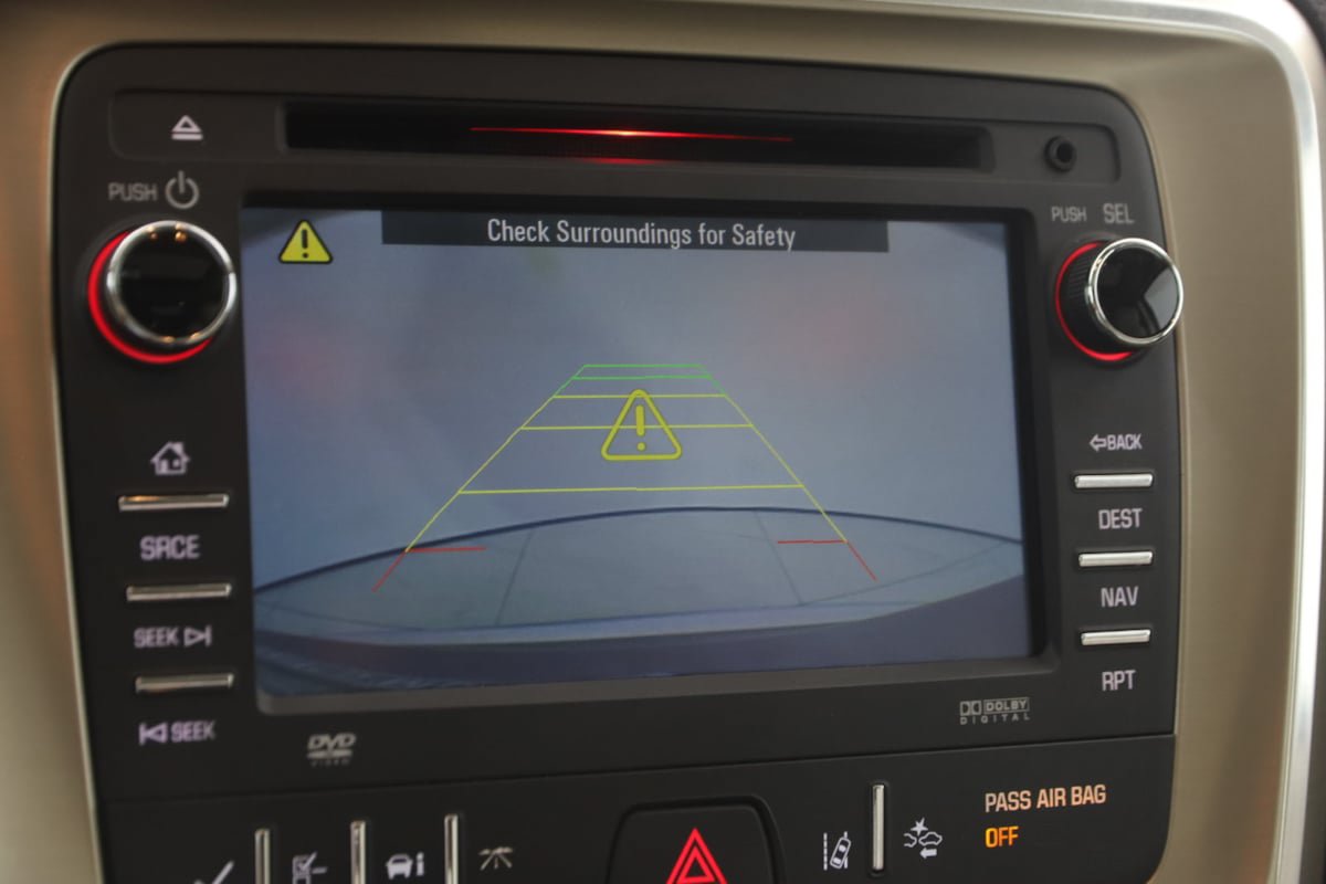 Used 2016 GMC Acadia Denali AWD/4WD image 9