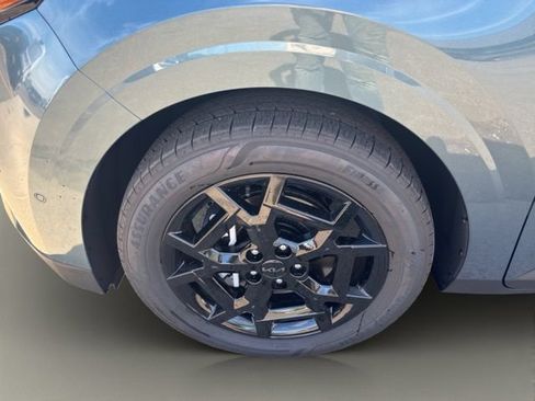 New 2027 Kia Carnival SX w/ Dark Edition Package FWD image 20