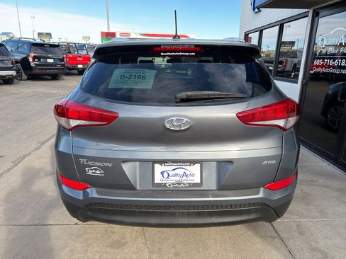 Used 2016 Hyundai Tucson SE w/ Option Group 02 image 6