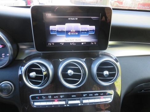 Used 2017 Mercedes-Benz GLC 300 4MATIC image 18