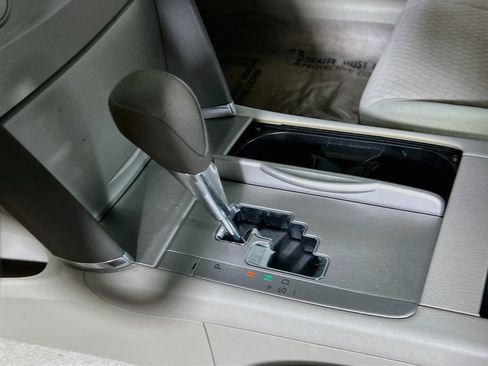 Used 2011 Toyota Camry LE w/ LE Extra-Value Pkg FWD image 22
