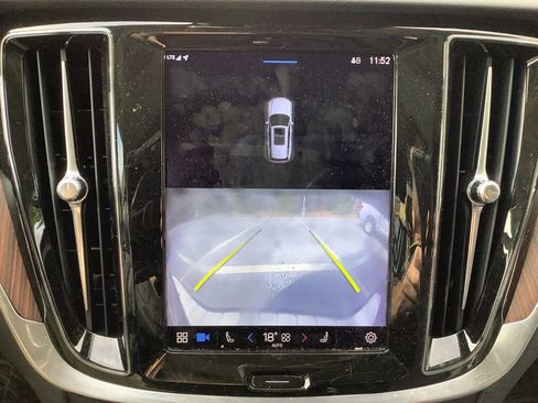 Used 2024 Volvo V60 B5 Cross Country Plus w/ Protection Package Premier image 26