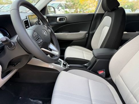 New 2026 Hyundai Venue SEL image 20