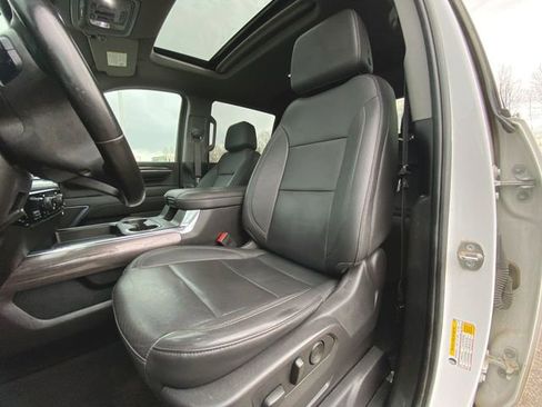 Used 2024 Chevrolet Silverado 2500 LTZ w/ LTZ Convenience Package AWD/4WD image 19