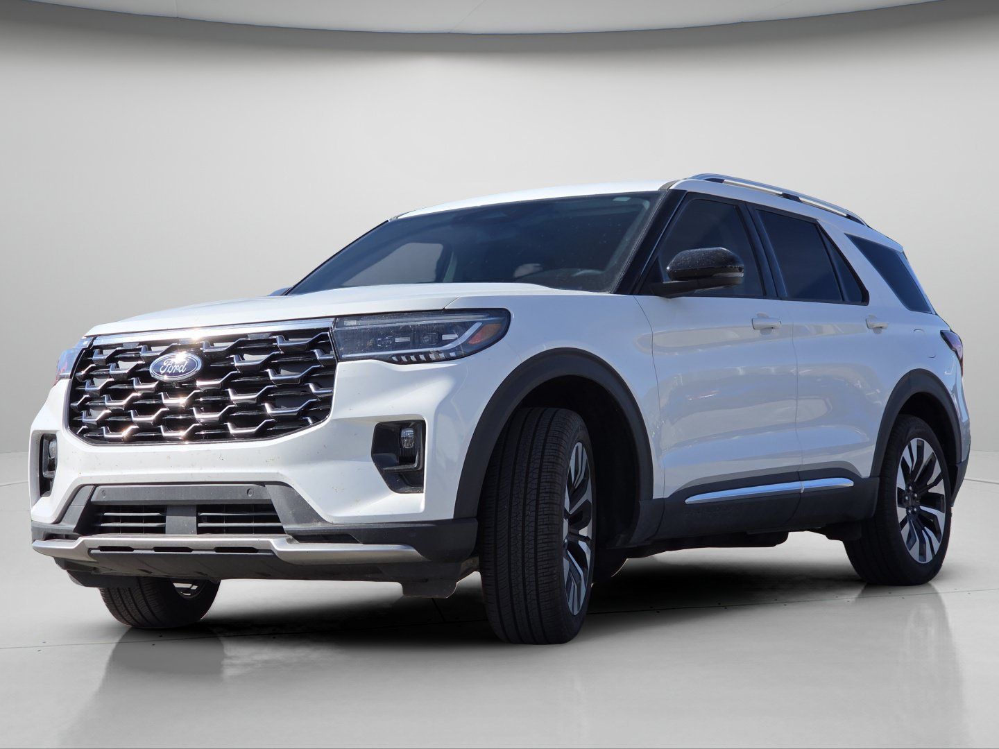 Used 2026 Ford Explorer Platinum w/ LUX Leather Package AWD/4WD image 22
