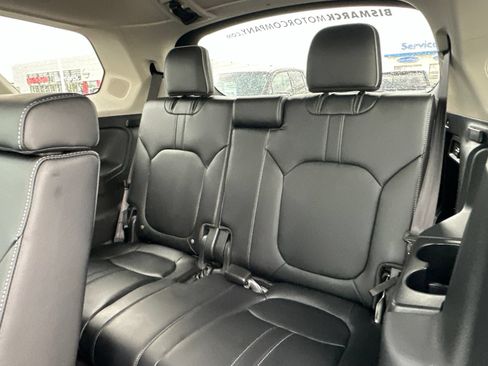 Used 2025 Honda Pilot Elite image 27