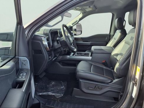 New 2026 Ford F250 Lariat w/ Chrome Package image 17