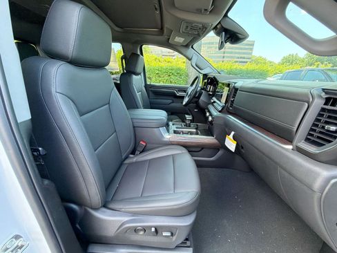New 2026 GMC Sierra 1500 SLT w/ SLT Premium Package AWD/4WD image 28