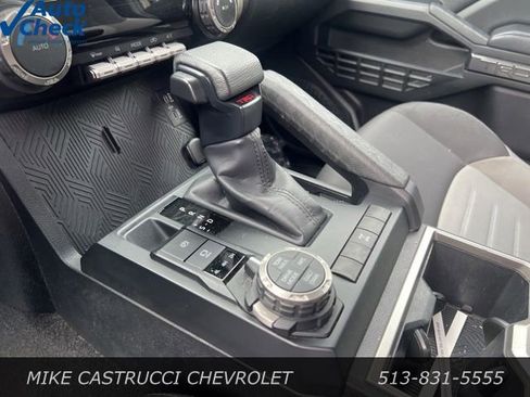 Used 2024 Toyota Tacoma TRD Off-Road AWD/4WD image 8