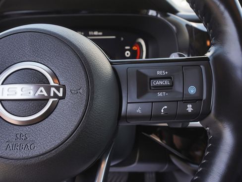 Used 2023 Nissan Pathfinder Platinum AWD/4WD image 19