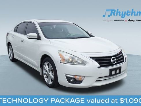Used 2015 Nissan Altima 2.5 SL w/ Technology Package image 1