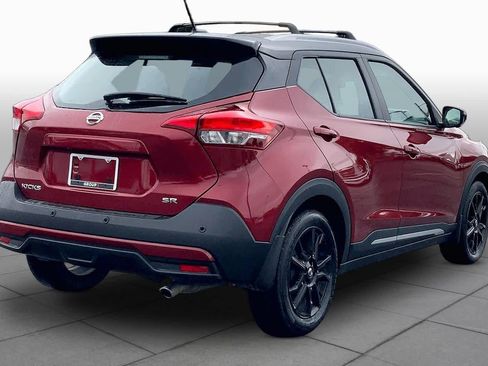 Used 2020 Nissan Kicks SR w/ SR Premium Package FWD image 13