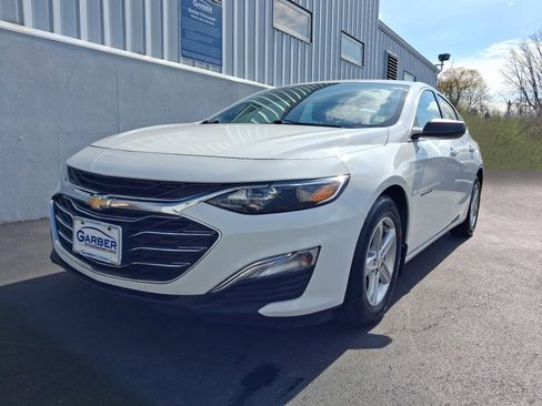 Used 2022 Chevrolet Malibu LS FWD image 1