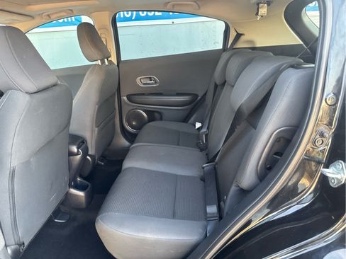 Used 2021 Honda HR-V EX image 34