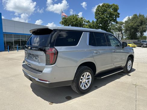 Certified 2025 Chevrolet Tahoe LT AWD/4WD image 3