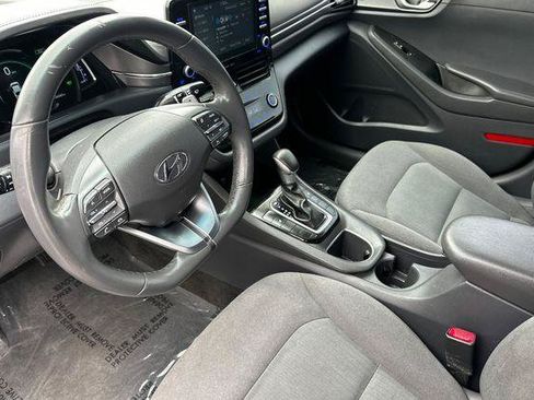 Used 2020 Hyundai Ioniq SE FWD image 10