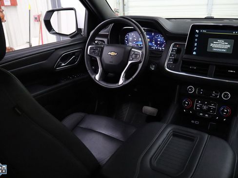 Used 2024 Chevrolet Suburban LT image 28