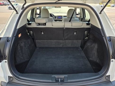 Used 2022 Honda HR-V LX image 17