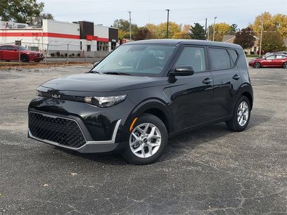 New 2025 Kia Soul LX