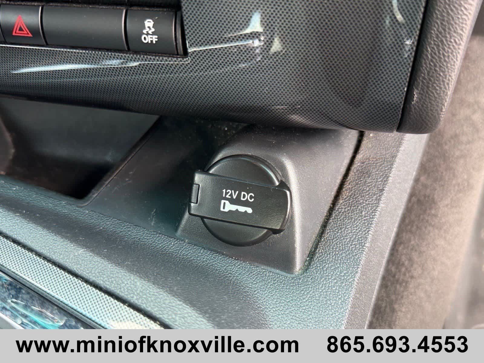 Used 2011 Dodge Challenger RWD image 23