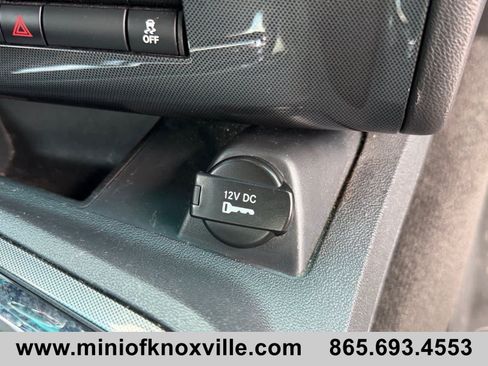 Used 2011 Dodge Challenger RWD image 23