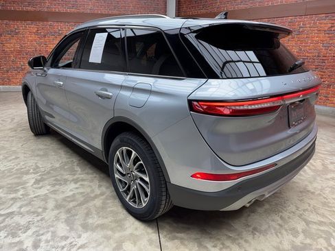 Used 2022 Lincoln Corsair AWD w/ Equipment Group 101A image 2