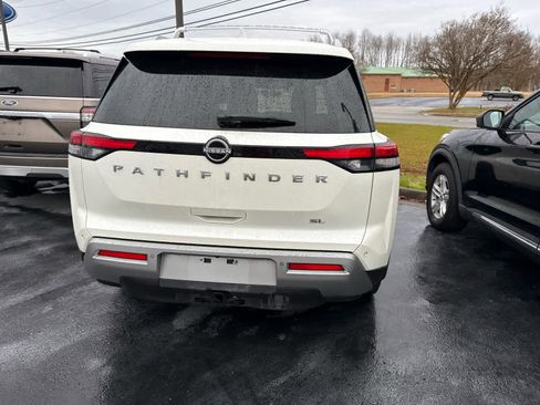 Used 2023 Nissan Pathfinder SL w/ SL Premium Package image 23