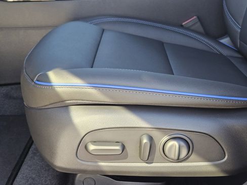 New 2026 Buick Envista Sport Touring w/ Convenience I Package FWD image 17