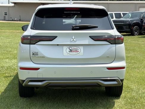 Used 2025 Mitsubishi Outlander SE FWD image 7