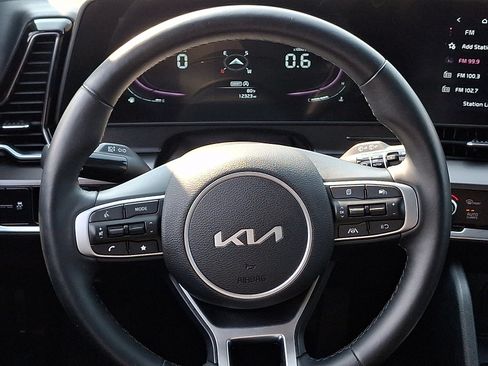 Used 2023 Kia Sportage EX AWD/4WD image 17
