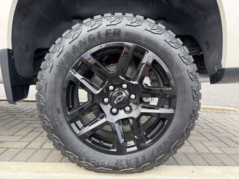 Certified 2026 Chevrolet Silverado 1500 Custom Trail Boss AWD/4WD image 4