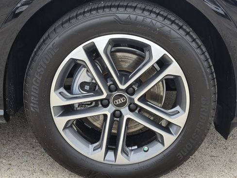 Certified 2025 Audi Q5 Prestige image 16