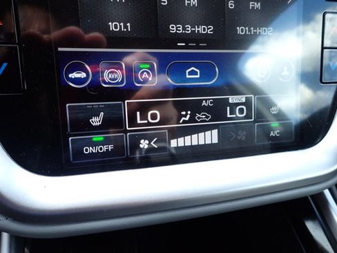 Used 2025 Subaru Outback Premium AWD/4WD image 21
