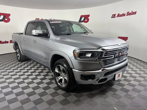 Used 2019 RAM 1500 Laramie AWD/4WD image 8