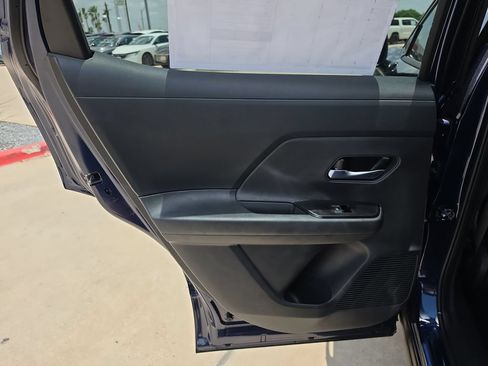 New 2026 Nissan Kicks SR w/ Cold Weather Package FWD image 37