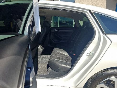 Used 2022 Honda Accord EX-L image 8