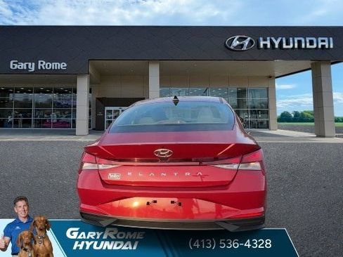 Used 2023 Hyundai Elantra SEL FWD image 6