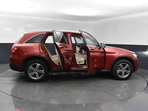 Used 2021 Mercedes-Benz GLC 300 w/ Premium Package image 20