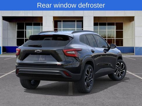 New 2026 Chevrolet Trax RS w/ Sunroof Package image 4