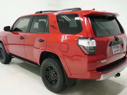 Used 2023 Toyota 4Runner TRD Off-Road Premium w/ Off Road Premium Plus Package AWD/4WD image 6