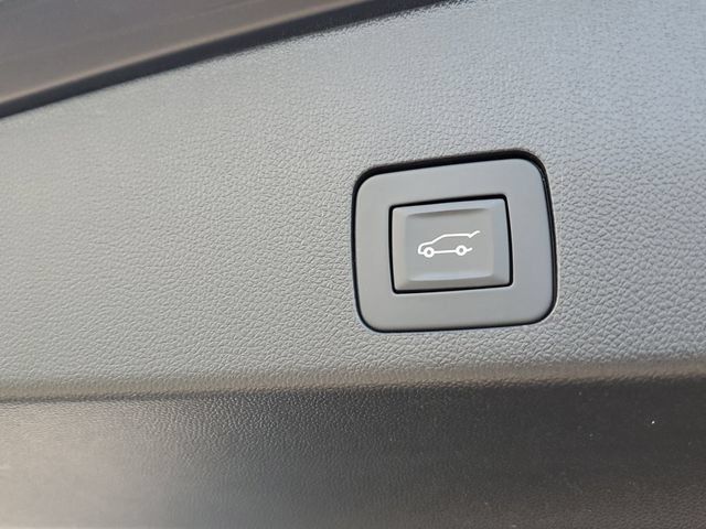Used 2023 Buick Encore GX Select w/ Sport Touring Package FWD image 26