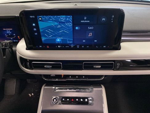 New 2026 Lincoln Aviator AWD image 23