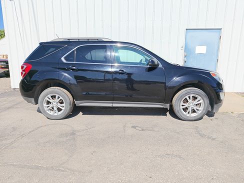 Used 2017 Chevrolet Equinox LT w/ Convenience Package FWD image 1