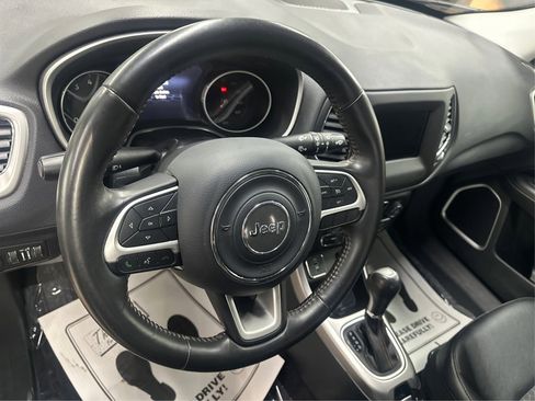 Used 2018 Jeep Compass Latitude w/ Popular Equipment Group image 26