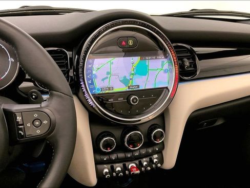 Certified 2023 MINI Cooper S image 5