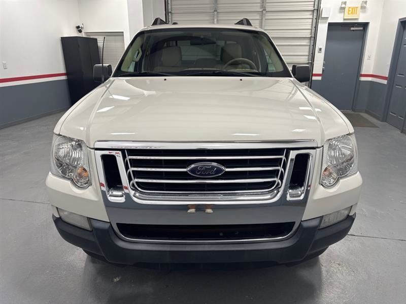Used 2010 Ford Explorer Sport Trac XLT RWD image 7