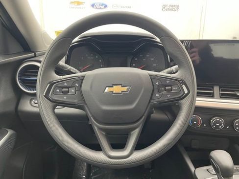 New 2026 Chevrolet Trax LS w/ LS Convenience Package image 10