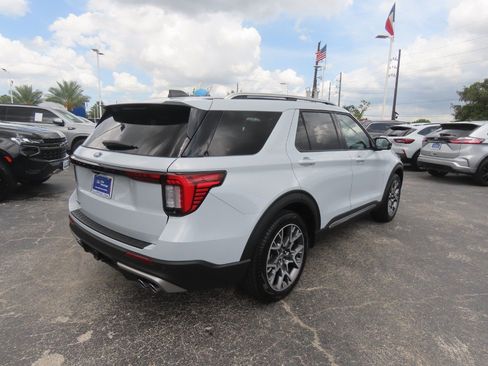 Certified 2025 Ford Explorer Platinum w/ Ultimate Package RWD image 11