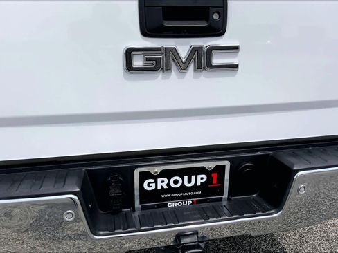 Used 2018 GMC Sierra 1500 SLT w/ Enhanced Driver Alert Package RWD image 10